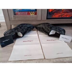 Salvatore Ferragamo Anguilla 4 Leather Loafer